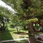 Apart Otel Gongis 3*